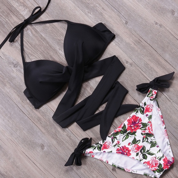 NEW! Two Piece Swim Suit Push Up Criss Cross - Picture 2 of 5